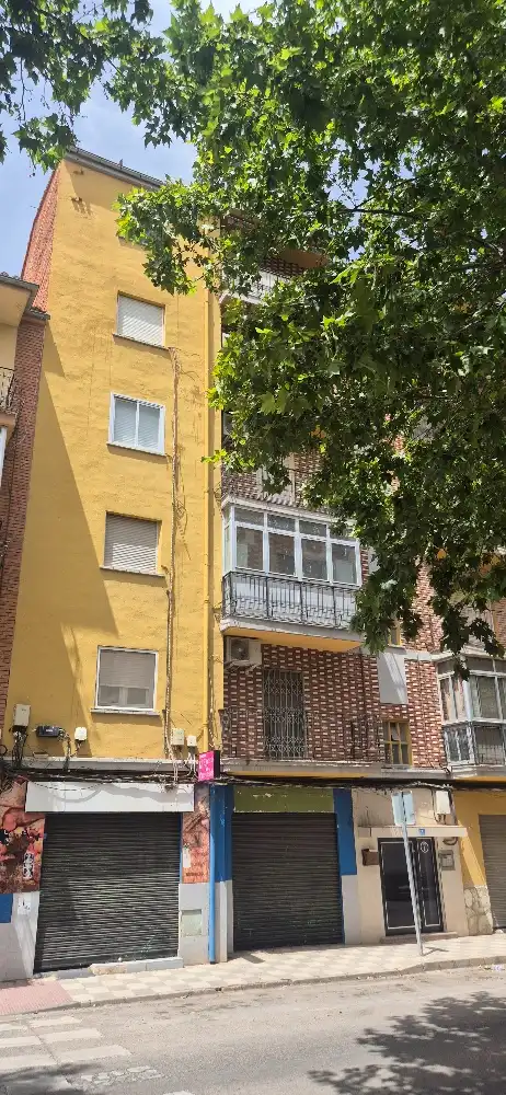 Vista exterior de Pis en venda en Albacete amb Balcó