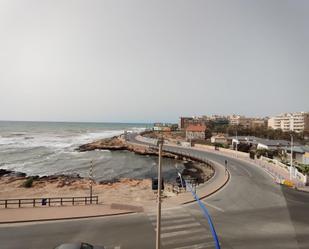 Vista exterior de Apartament en venda en Torrevieja amb Terrassa