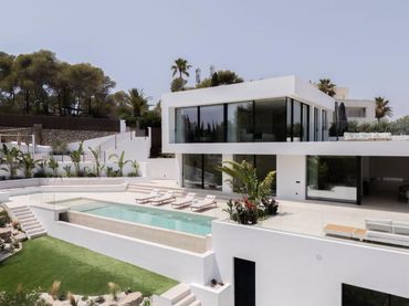 Casa con balcone in vendita a Carrer Medinaceli