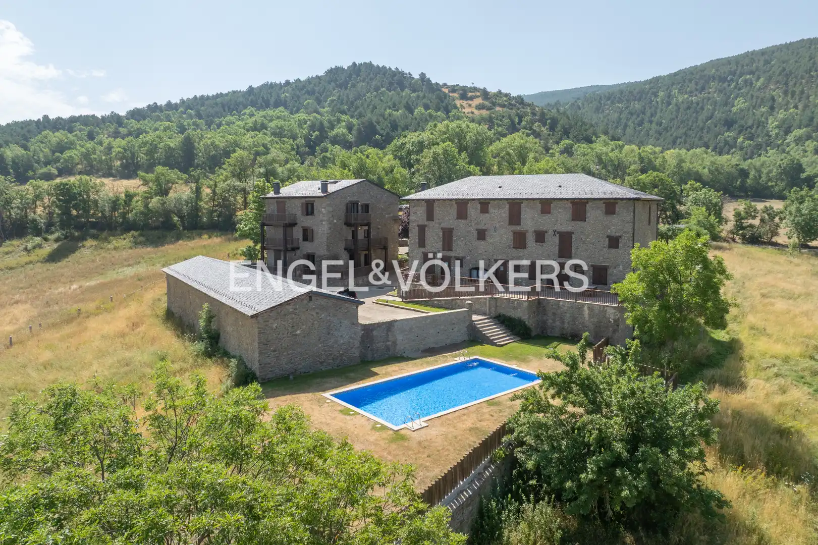 Vista exterior de Casa adosada en venta en Fontanals de Cerdanya con Calefacción, Parquet y Terraza