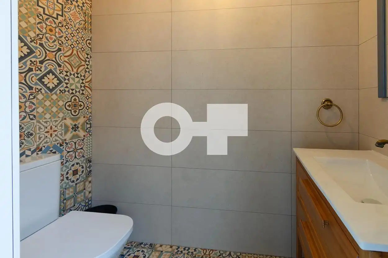 Bathroom of Detached homes for sale in Castelldefels  with Air Conditioner, Heating and Private garden