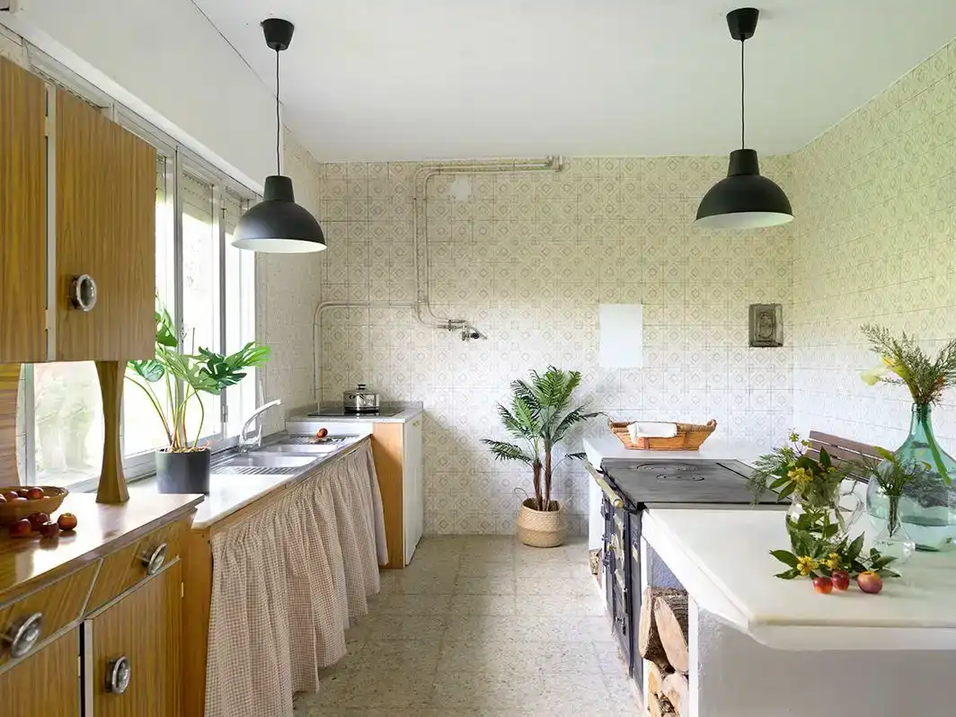 Cocina de Piso en venta en Vila de Cruces con Jardín privado, Trastero y Amueblado