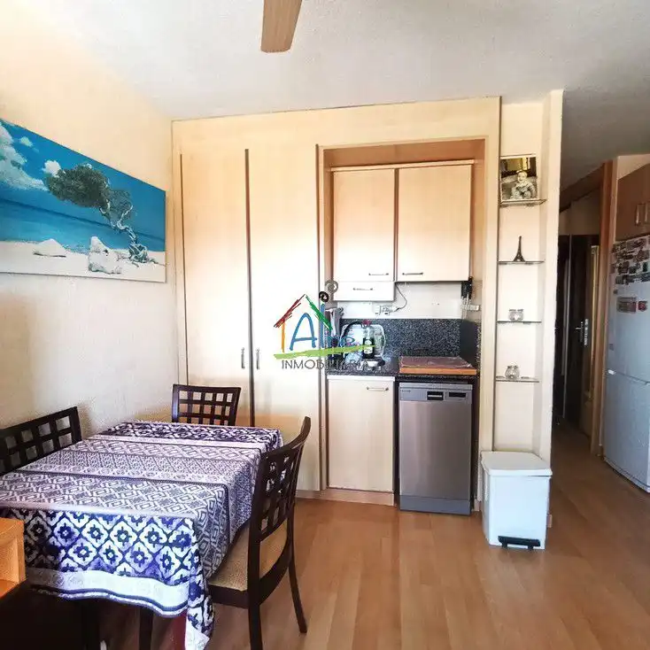 Küche von Wohnung zum Verkauf in Almonte mit Klimaanlage, Terrasse und Abstellraum