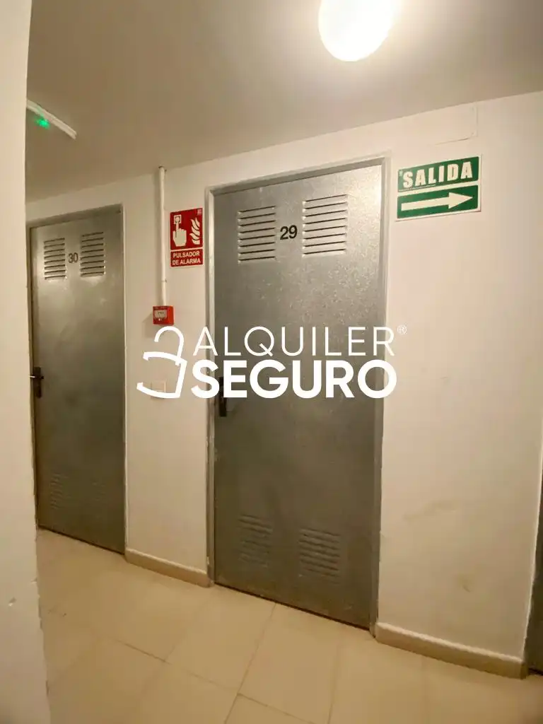 Parking of Flat for rent in Madrid  with Air Conditioner, Heating and Terrace
