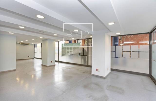 Local comercial en Alquiler en Rambla del Brasil en Sants