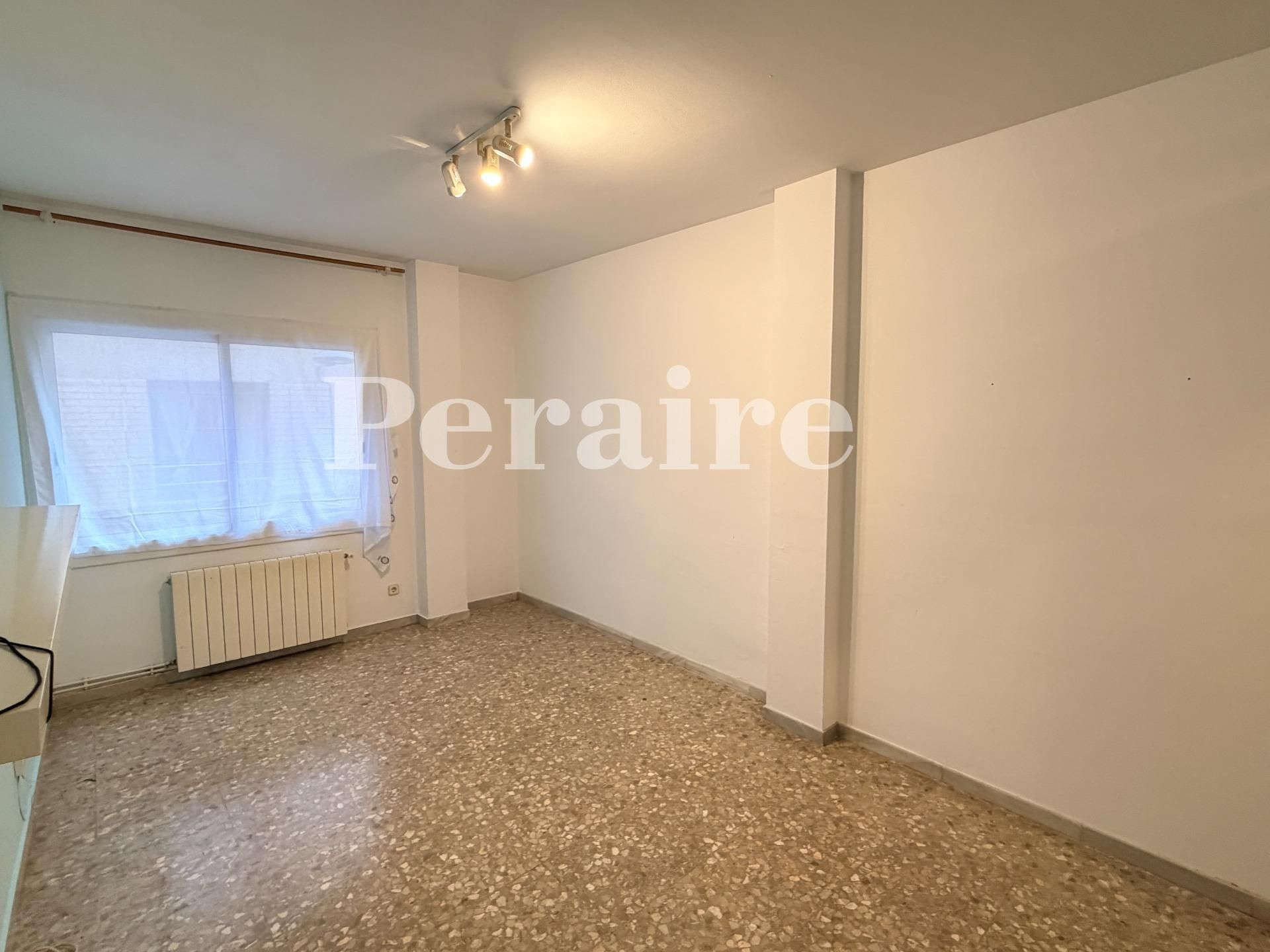 Bedroom of Flat for sale in  Barcelona Capital  with Heating