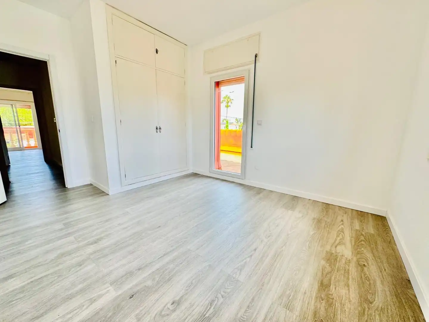 Bedroom of Houses for sale in Algeciras  with Private garden and Swimming Pool