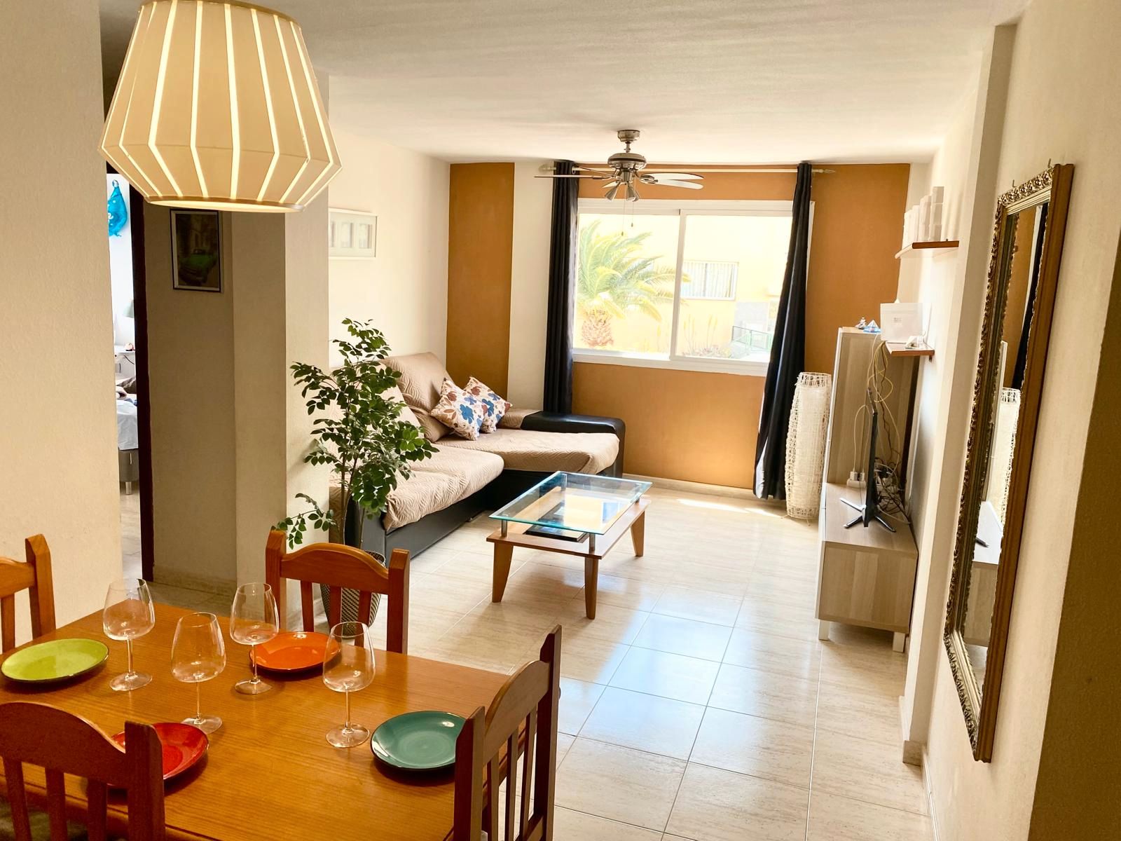 Living room of Apartment to rent in San Bartolomé de Tirajana  with Air Conditioner, Storage room and Furnished