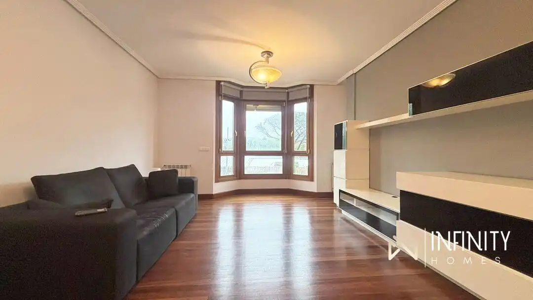 Wohnzimmer von Wohnung zur Miete in Getxo  mit Heizung und Abstellraum