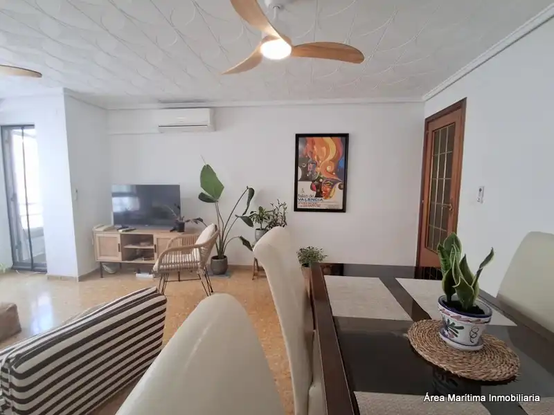 Living room of Flat for rent in Valencia  with Air Conditioner, Heating and Furnished