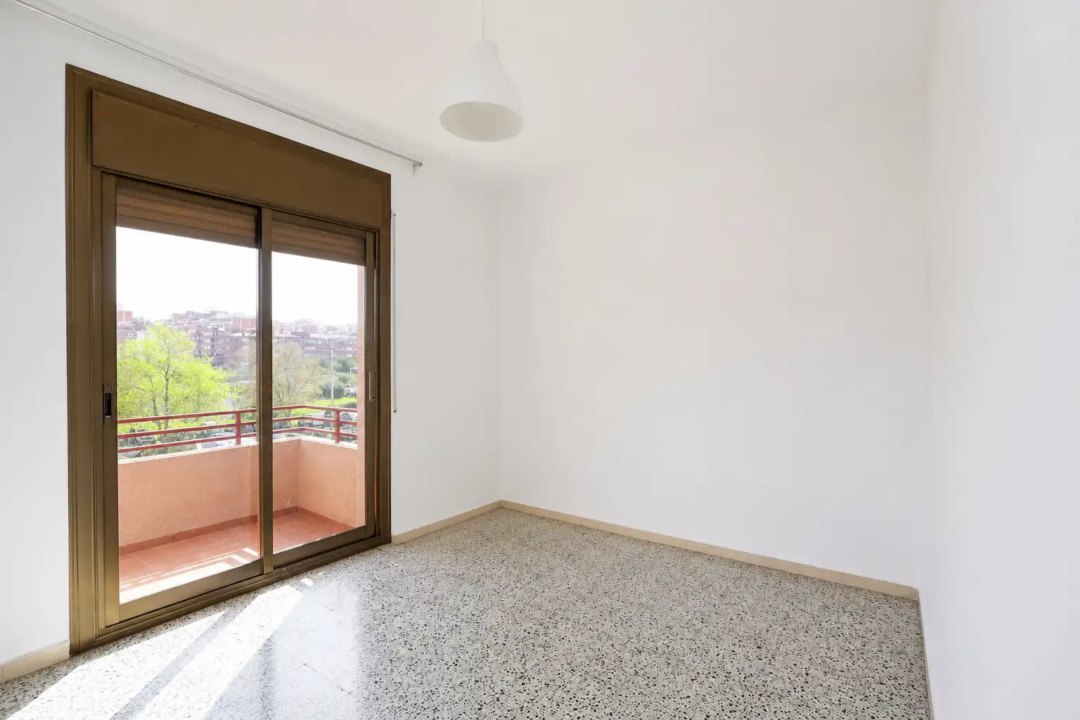 Habitación de Piso en venta en Esplugues de Llobregat con Calefacción y Balcón