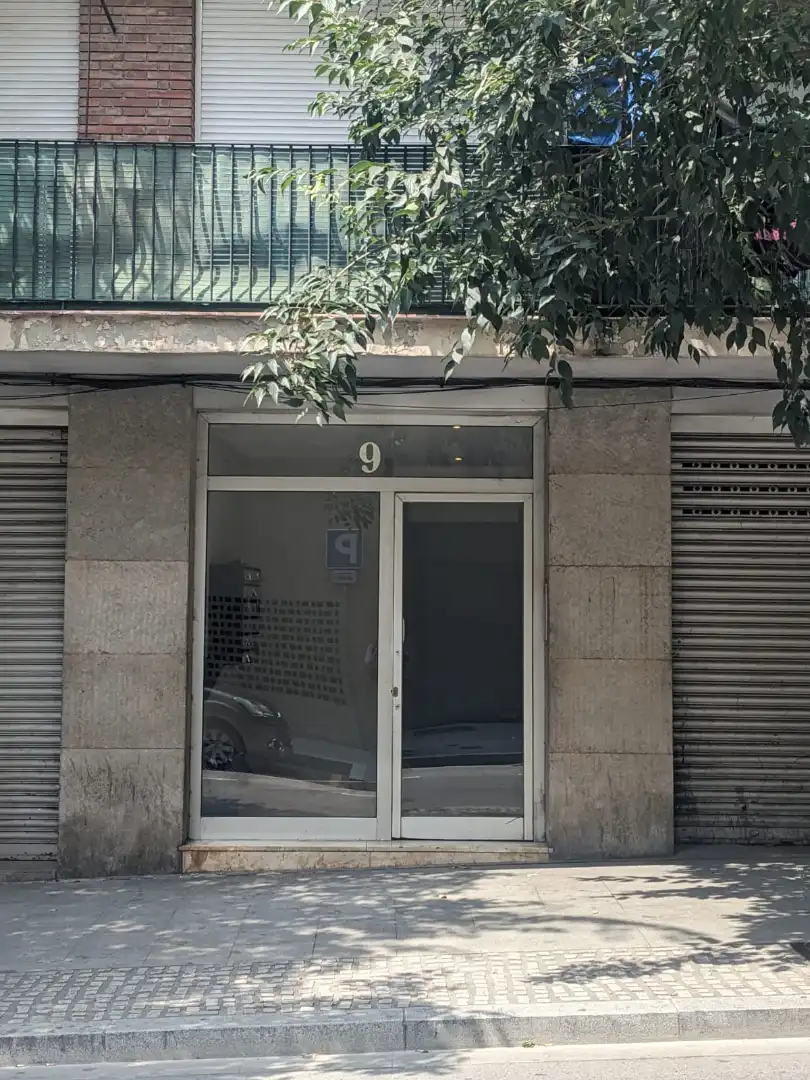Vista exterior de Pis en venda en Manresa amb Alarma
