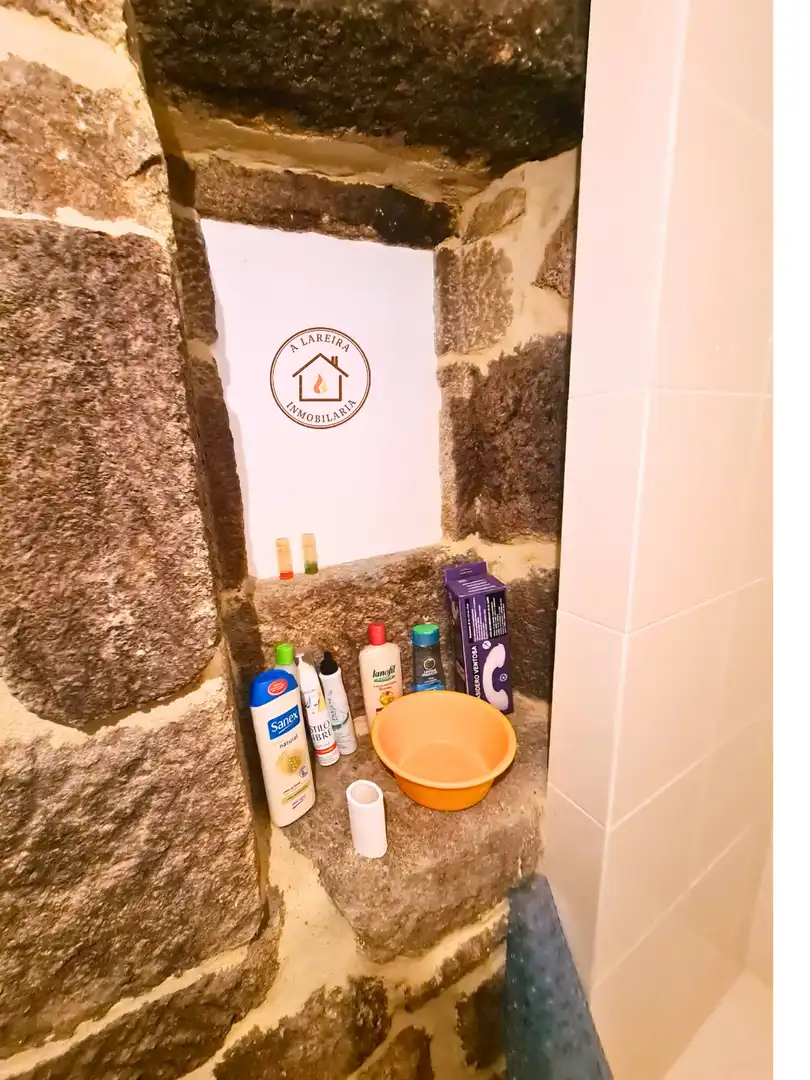 Baño de Casa adosada en venta en Lobios con Terraza, Trastero y Amueblado