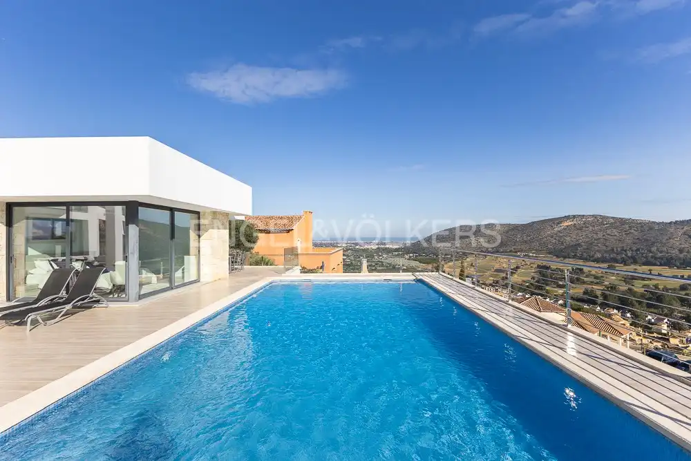 Casa amb terrassa en venda a Pedreguer, imagen 3