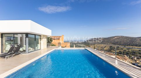 Villa moderna de lujo con vistas panorámicas y características de alta gama, imatge 3