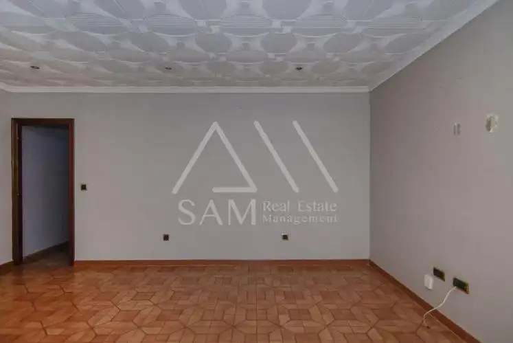 Flat for sale in Llefià