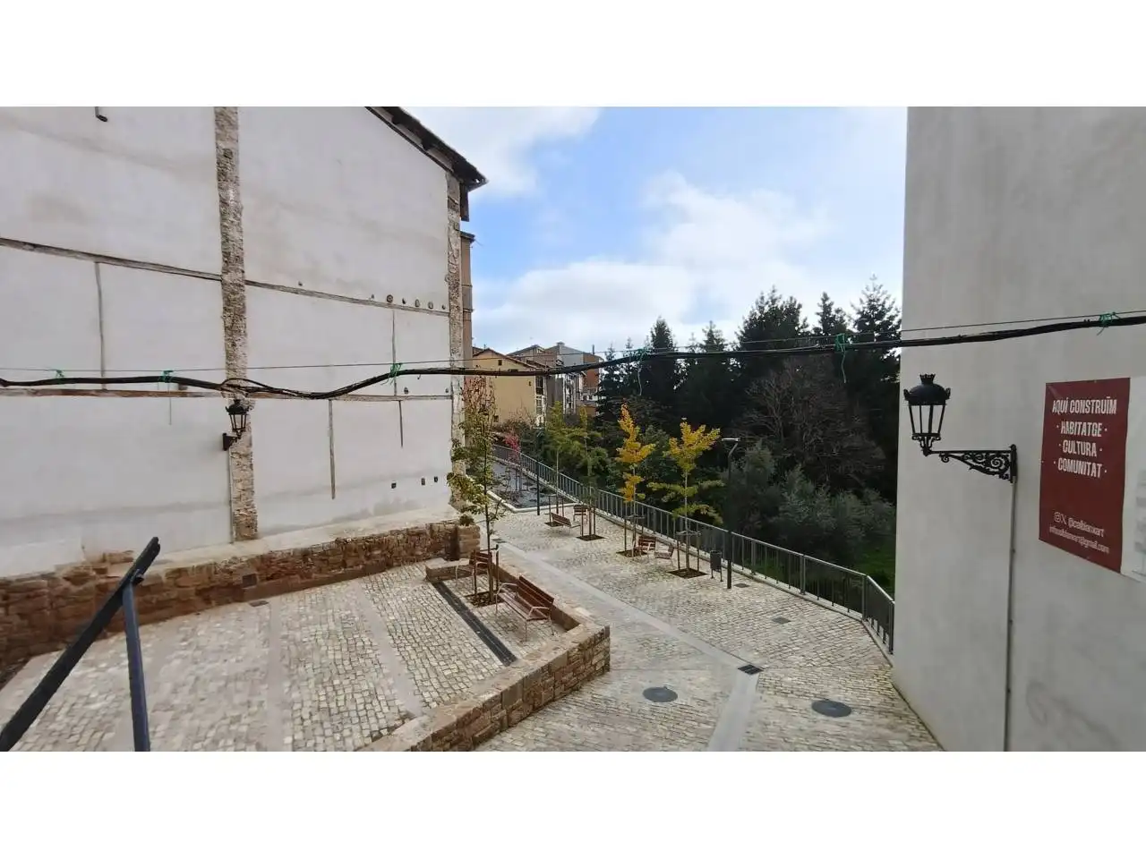Exterior view of Houses for sale in Berga