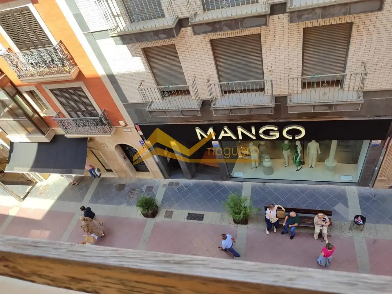 Piso en venta en Linares con Balcón