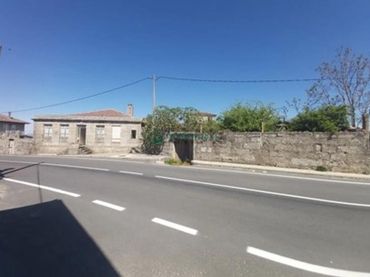 Casa rústica amb jardí en venda a A Merca