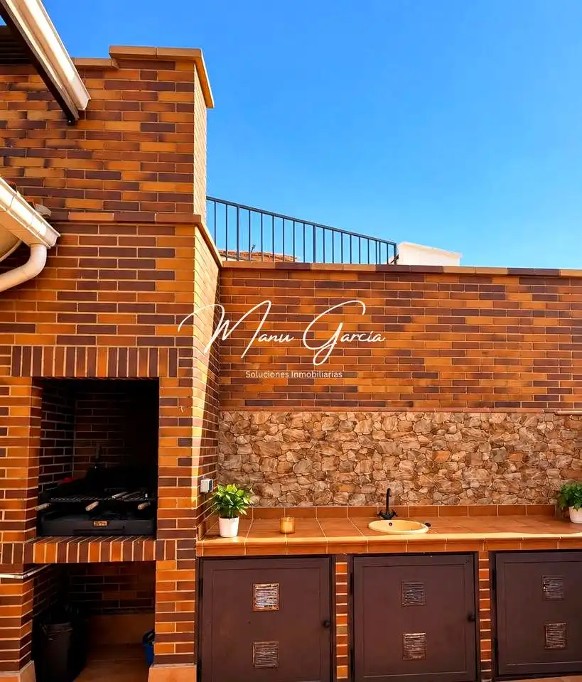 Garden of Detached homes for sale in Jardin Lucena