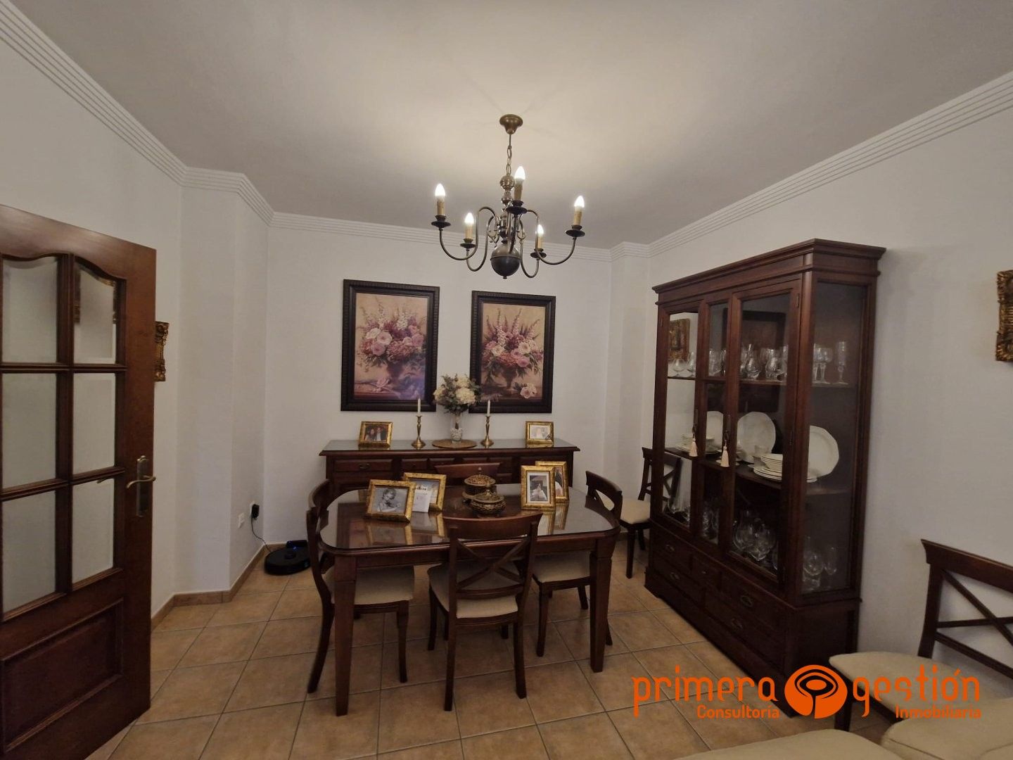 Menjador de Pis en venda en Lora del Río amb Aire condicionat, Calefacció i Terrassa