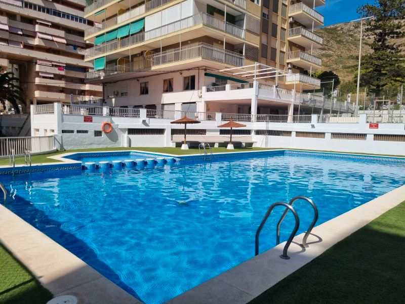 Piscina de Planta baixa en venda en Cullera amb Aire condicionat, Calefacció i Moblat