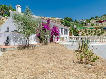 Chalet con piscina en venta en Cómpeta