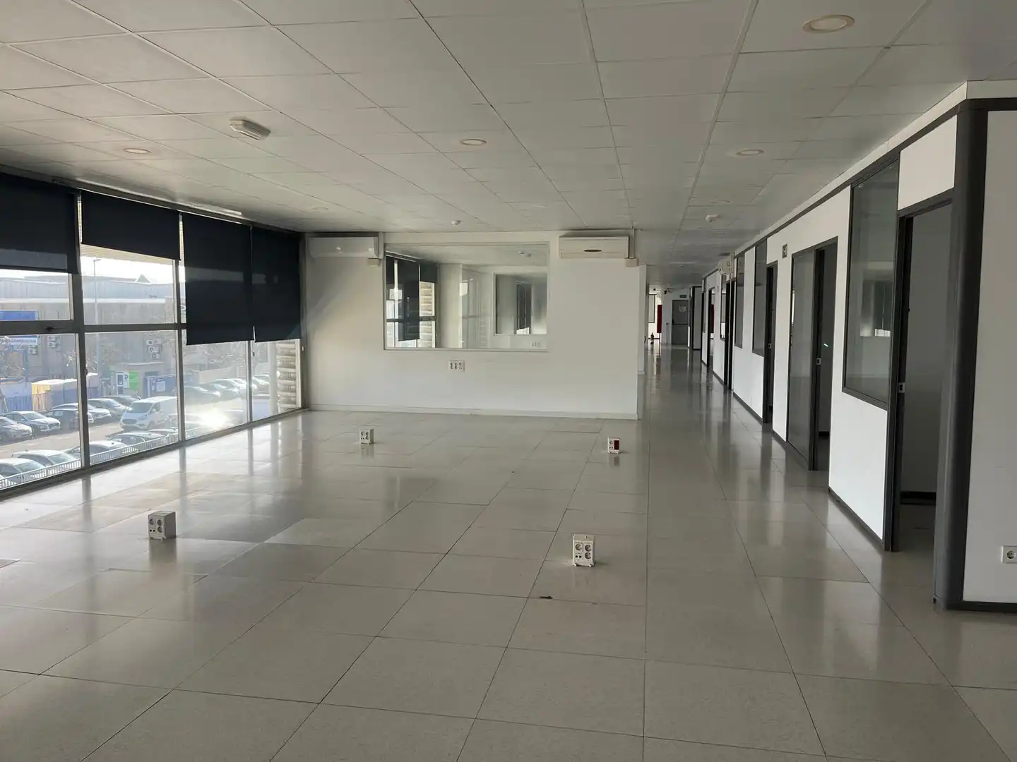 Nave industrial de alquiler en Cornellà de Llobregat con Calefacción y Alarma