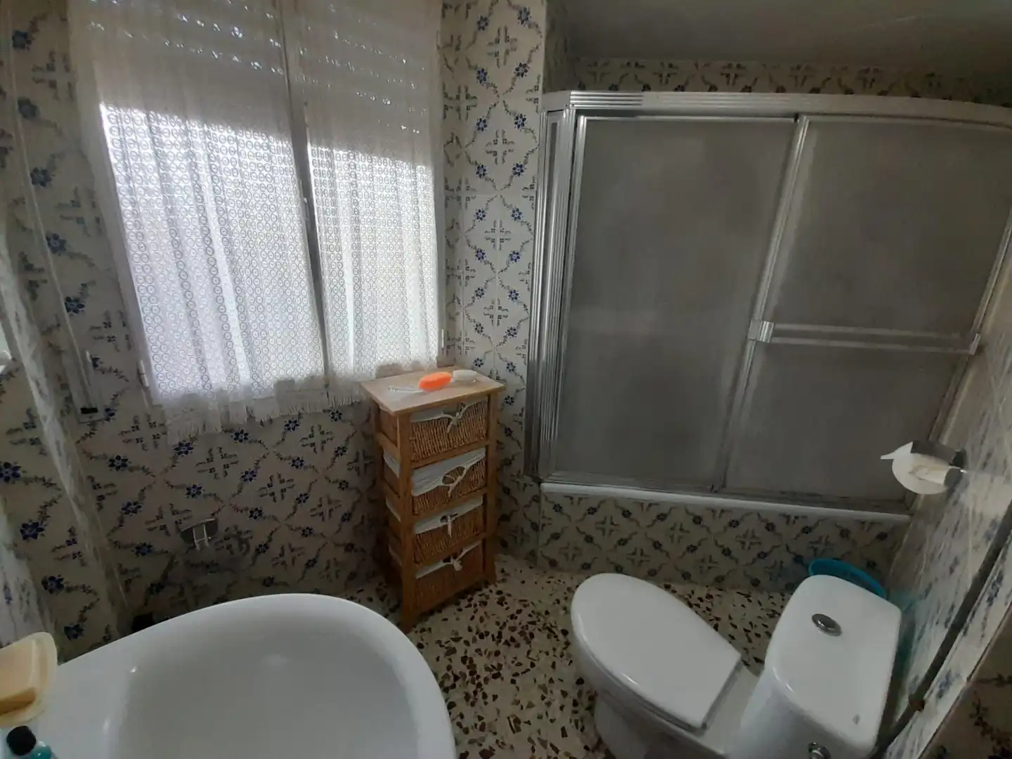 Bany de Apartament en venda en Totana amb Traster, Moblat i Balcó