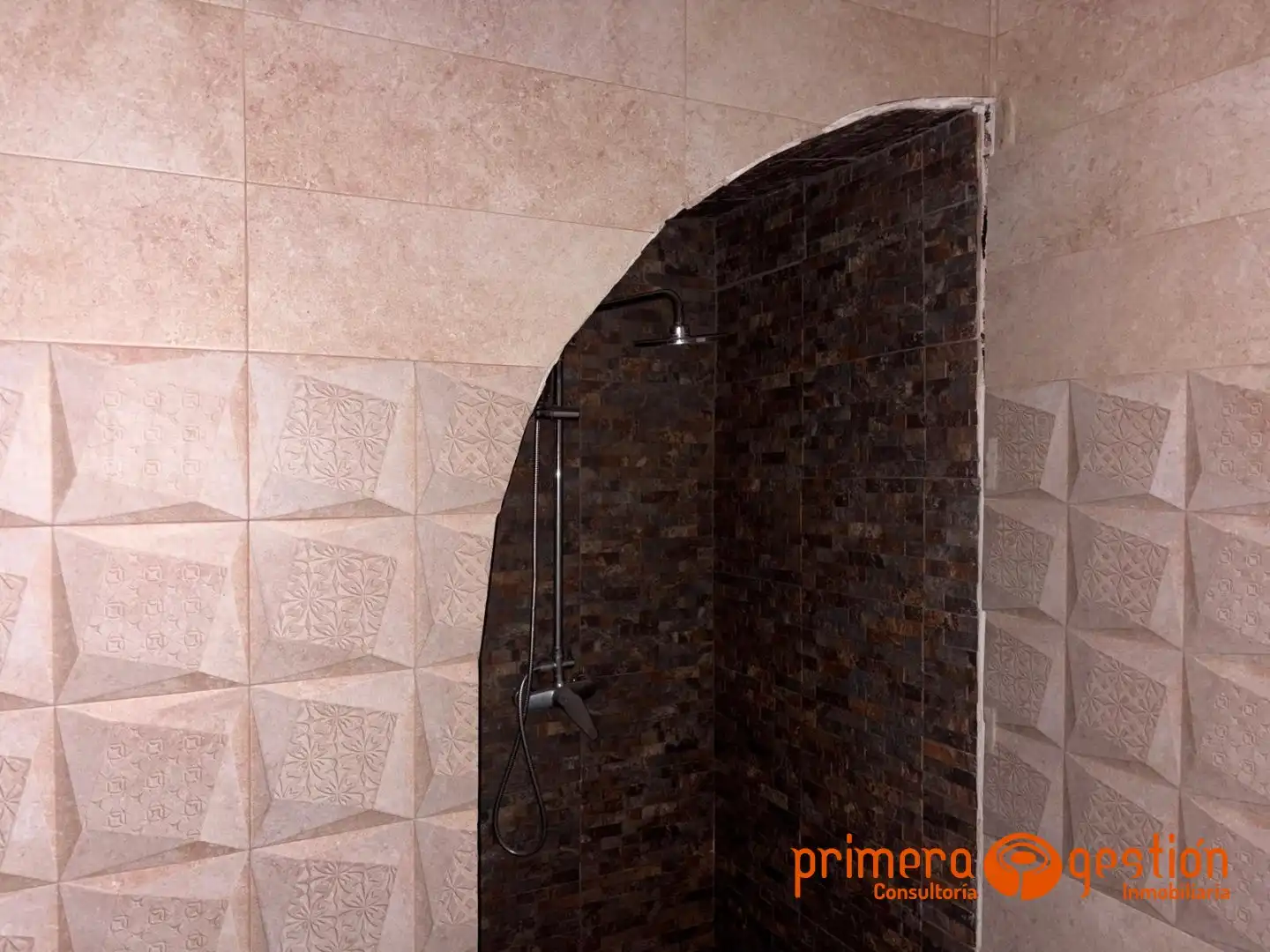 Baño de Casa o chalet en venta en Lora del Río