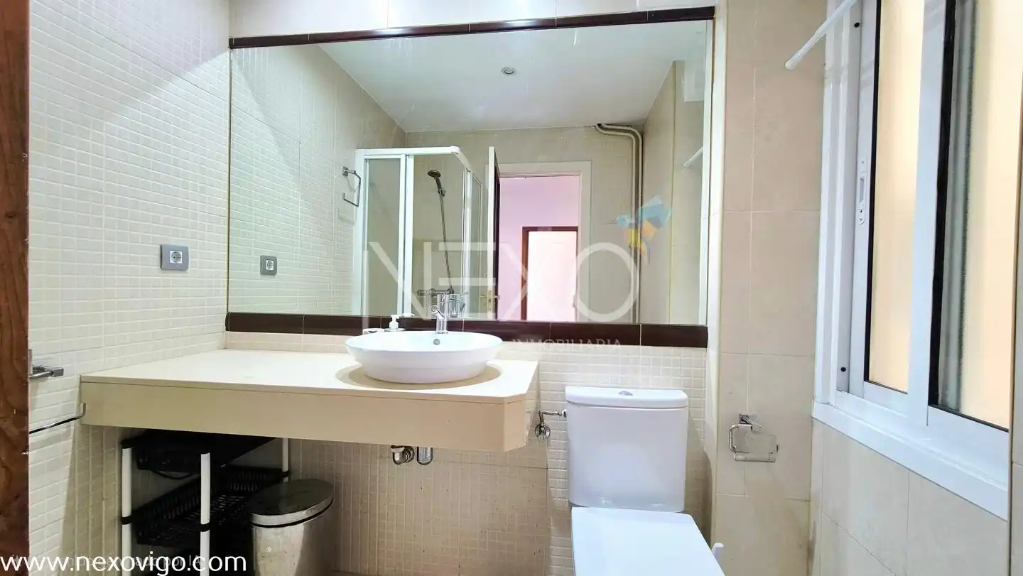Flat for sale in Avenida da Gran Vía, O Castro