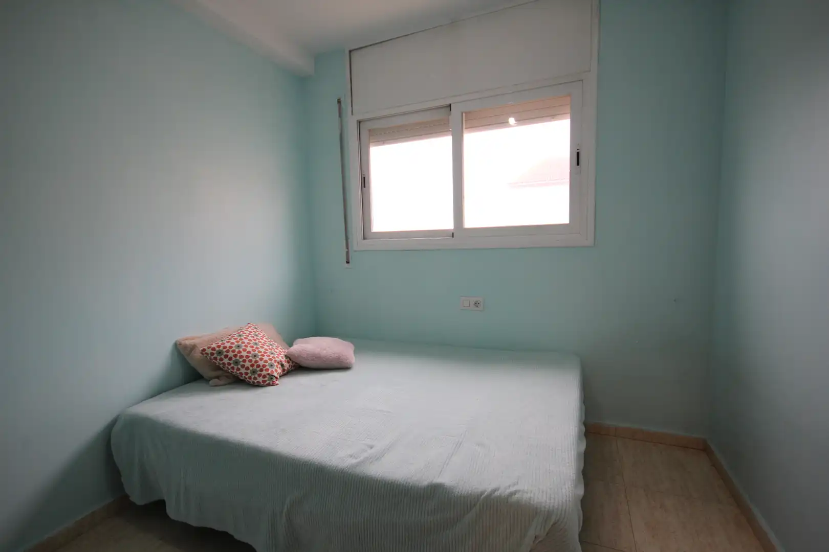 Habitación de Casa adosada en venta en Lliçà d'Amunt con Calefacción, Terraza y Horno