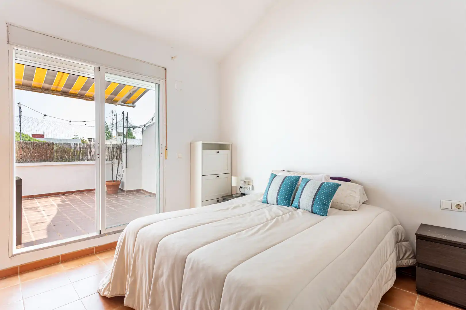 Adosado con terraza en venta en Carrer Albéniz, imagen 2