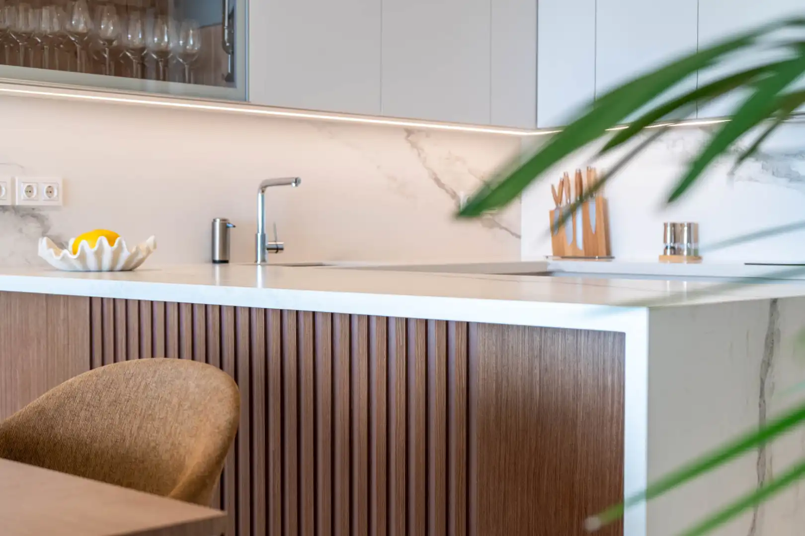Cocina de Planta baja en venta en Ojén con Aire acondicionado, Jardín privado y Terraza
