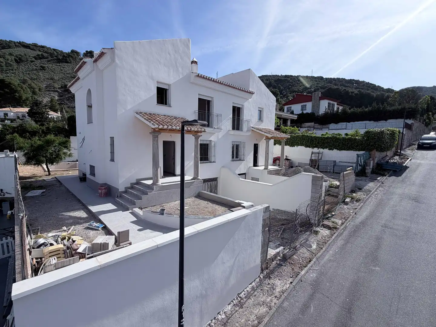 Vista exterior de Casa o xalet en venda en Padul amb Jardí privat, Piscina i Balcó