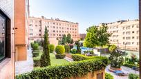 Garden of Flat for sale in  Madrid Capital  with Air Conditioner, Heating and Furnished