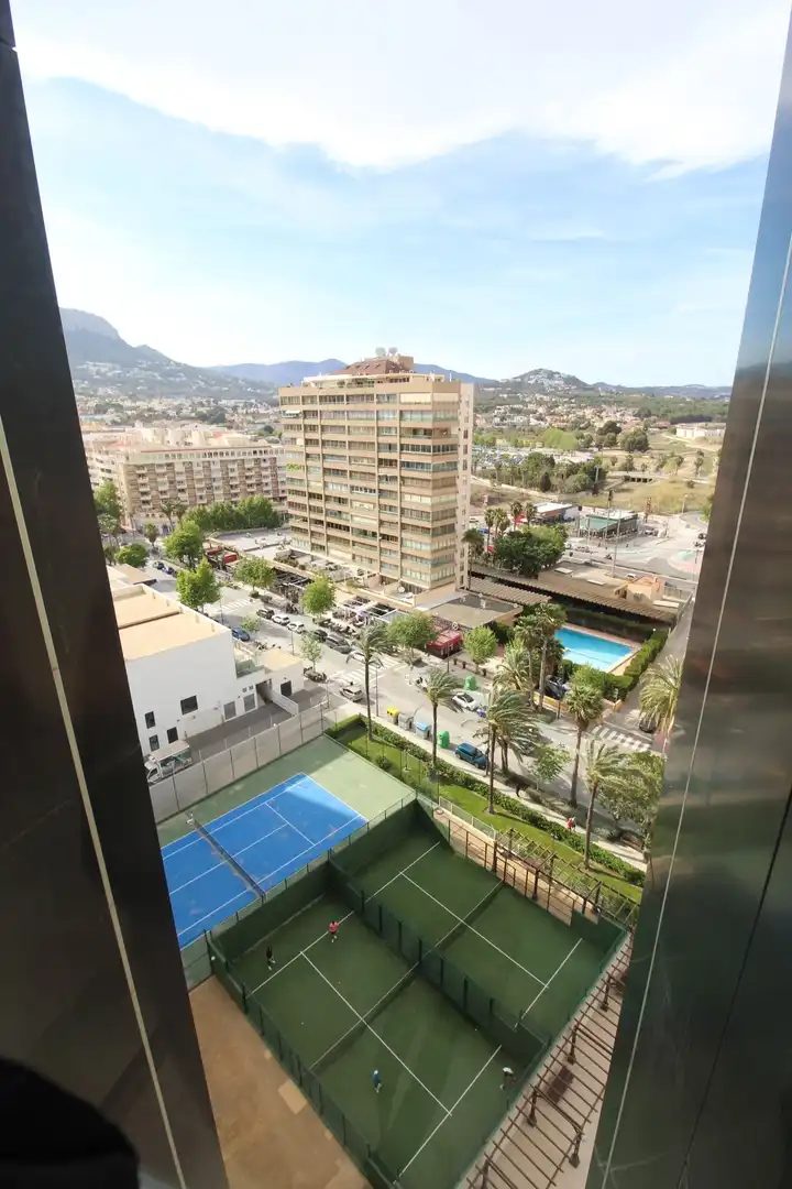 Außenansicht von Wohnungen zum Verkauf in Calpe / Calp mit Terrasse, Abstellraum und Gemeinschaftspool