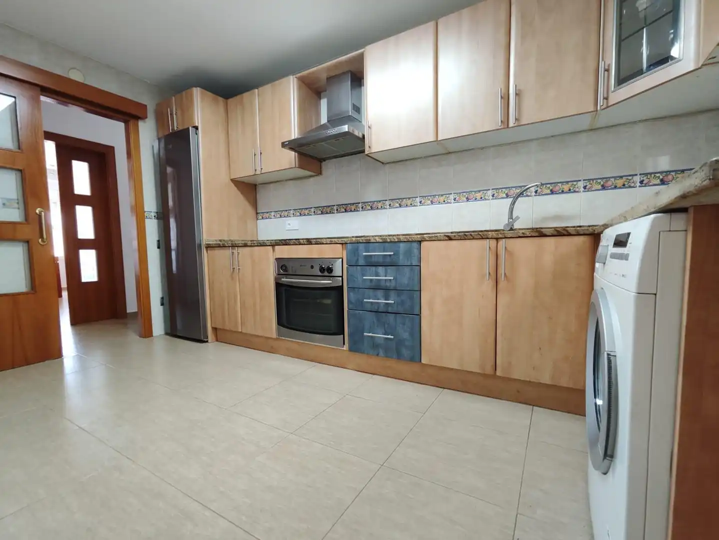Küche von Wohnung zum Verkauf in Montmeló mit Klimaanlage, Heizung und Balkon
