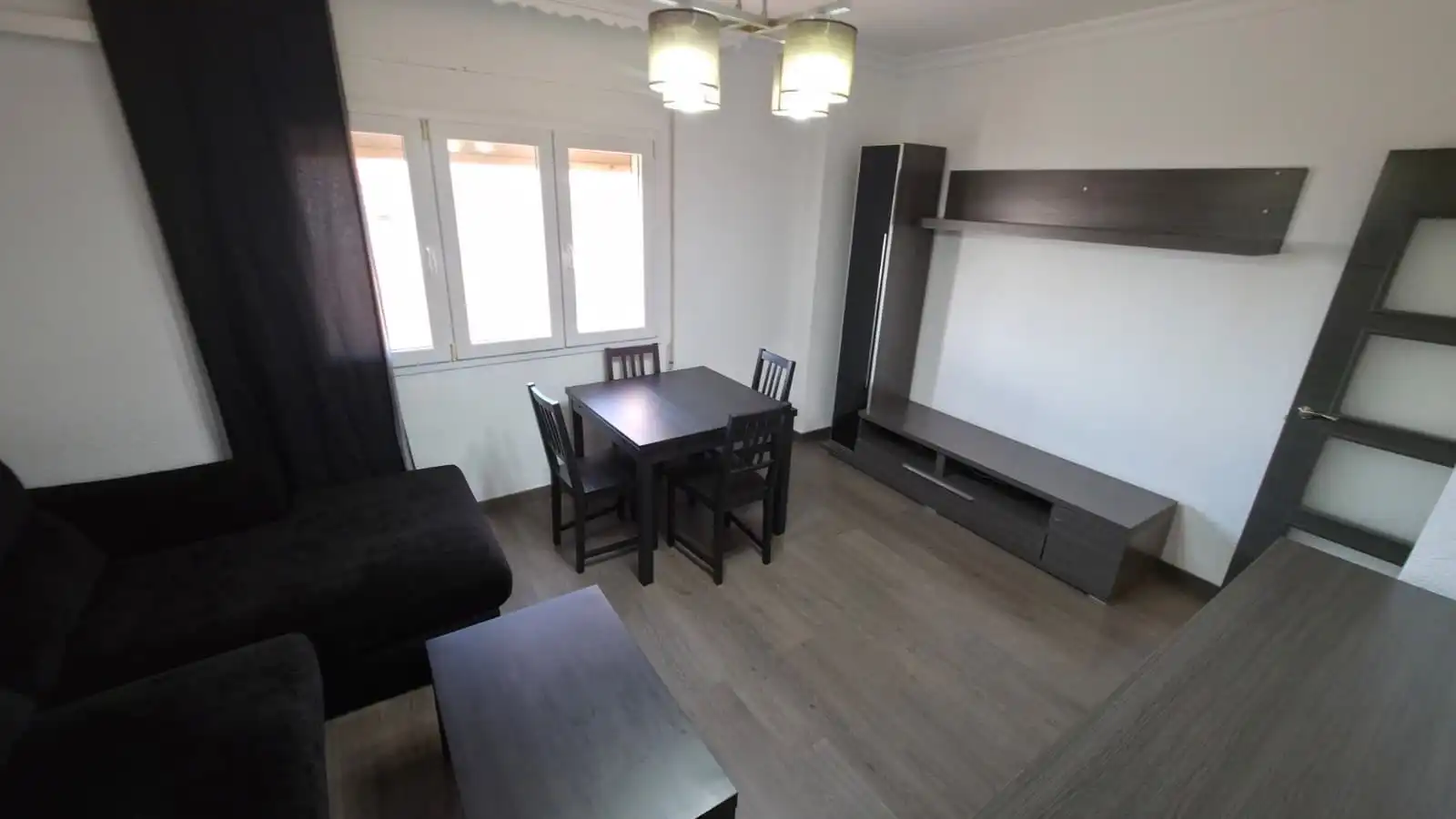 Flat for rent in de La Banqueta, Santa Bárbara - Ciudad Deportiva