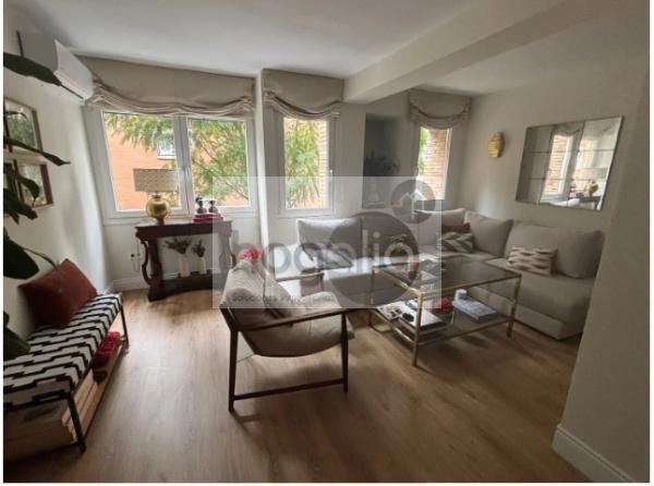 Living room of Flat for rent in  Sevilla Capital  with Air Conditioner