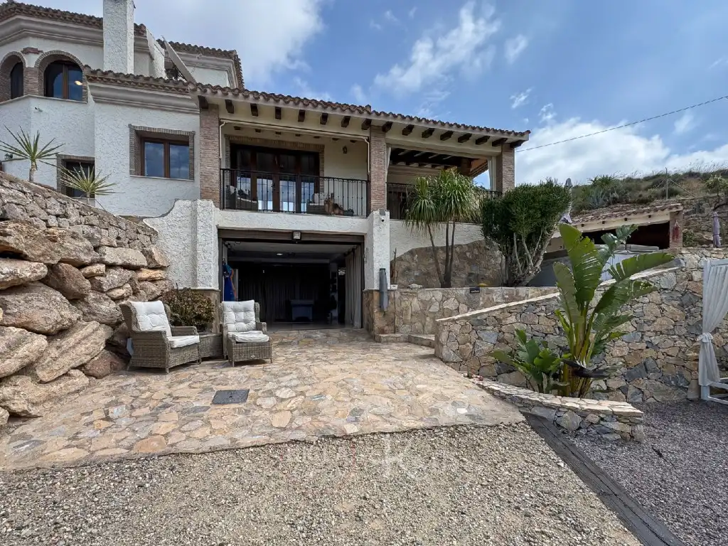Terrassa de Casa o xalet en venda en Bédar amb Aire condicionat, Jardí privat i Terrassa