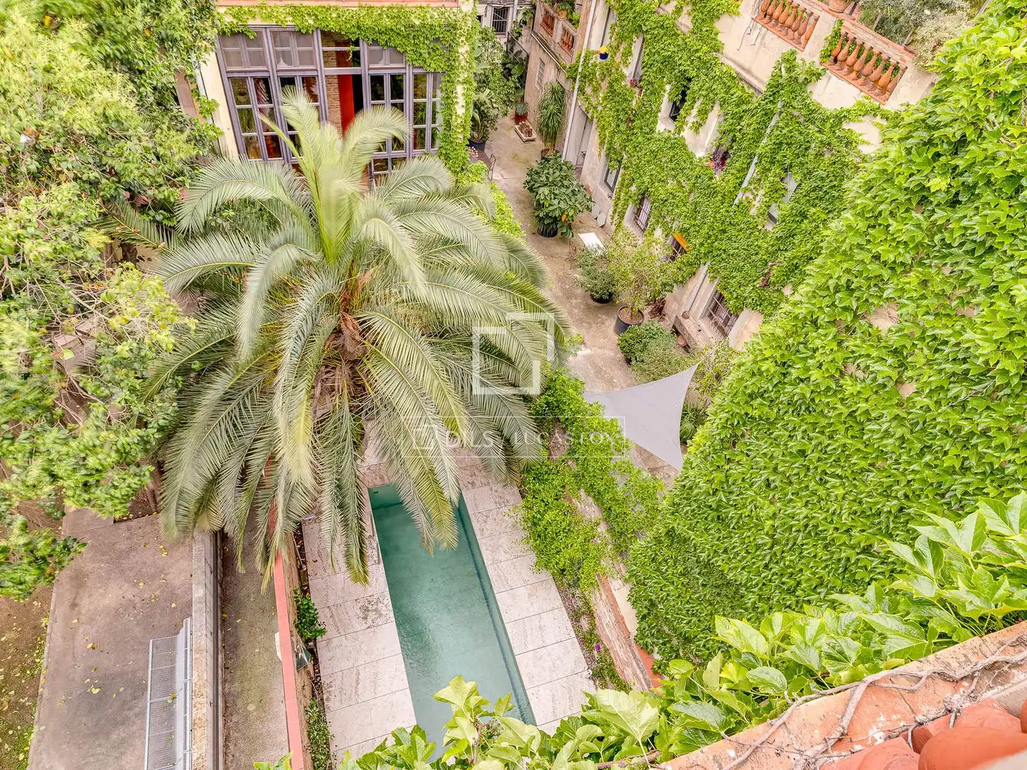 Jardín de Piso en venta en Barcelona con Aire acondicionado, Calefacción y Jardín privado