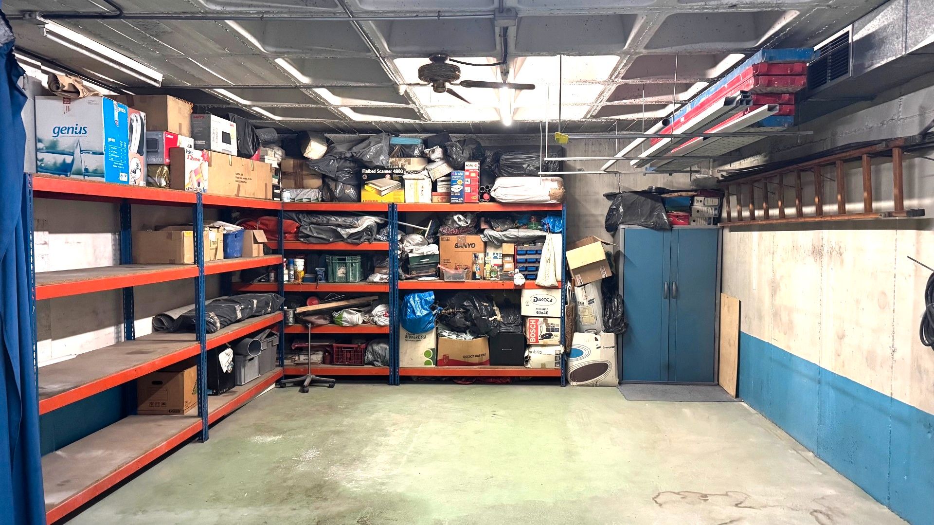 Premises for sale in Cornellà de Llobregat