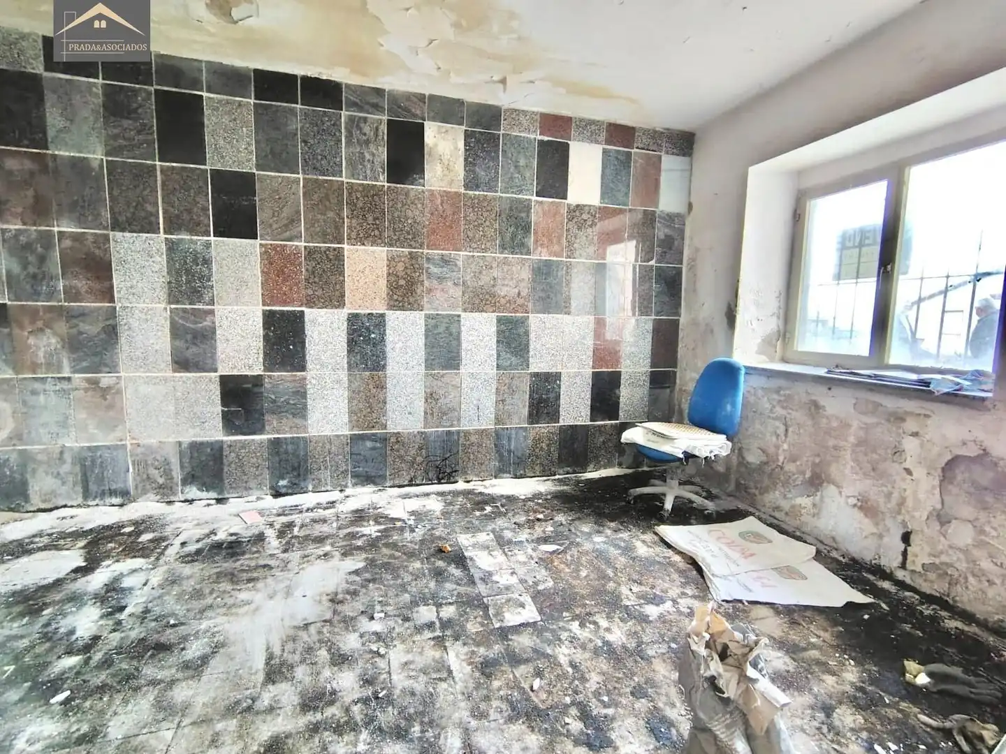 Badezimmer von Fabrikhallen zum Verkauf in Camargo