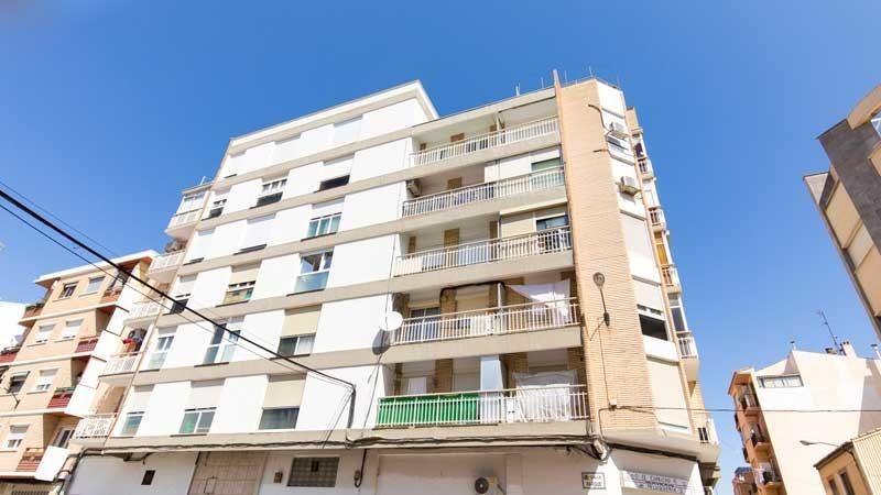 Vista exterior de Piso en venta en  Zaragoza Capital con Calefacción, Terraza y Balcón