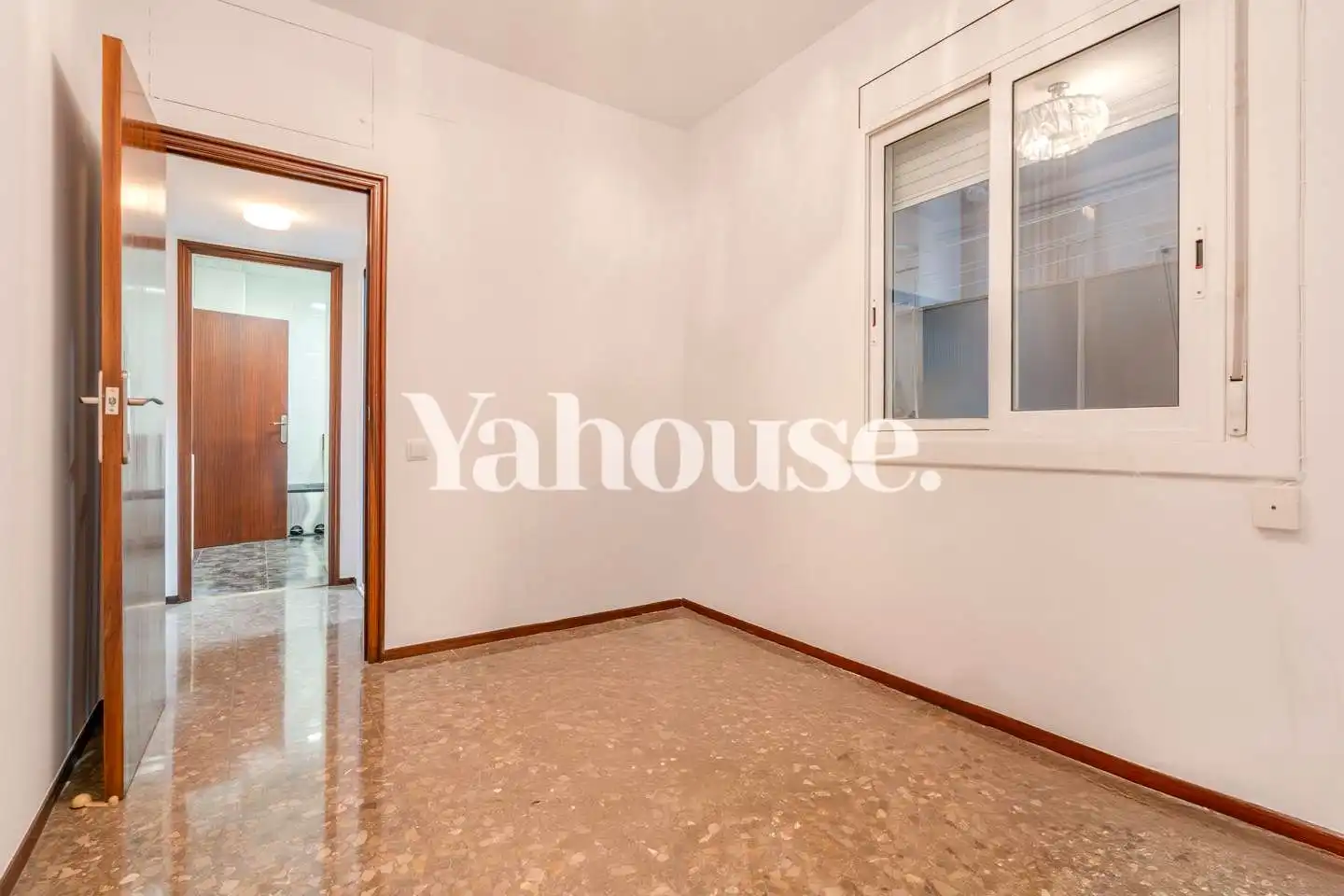 Schlafzimmer von Wohnung zum Verkauf in Barcelona mit Klimaanlage, Heizung und Terrasse