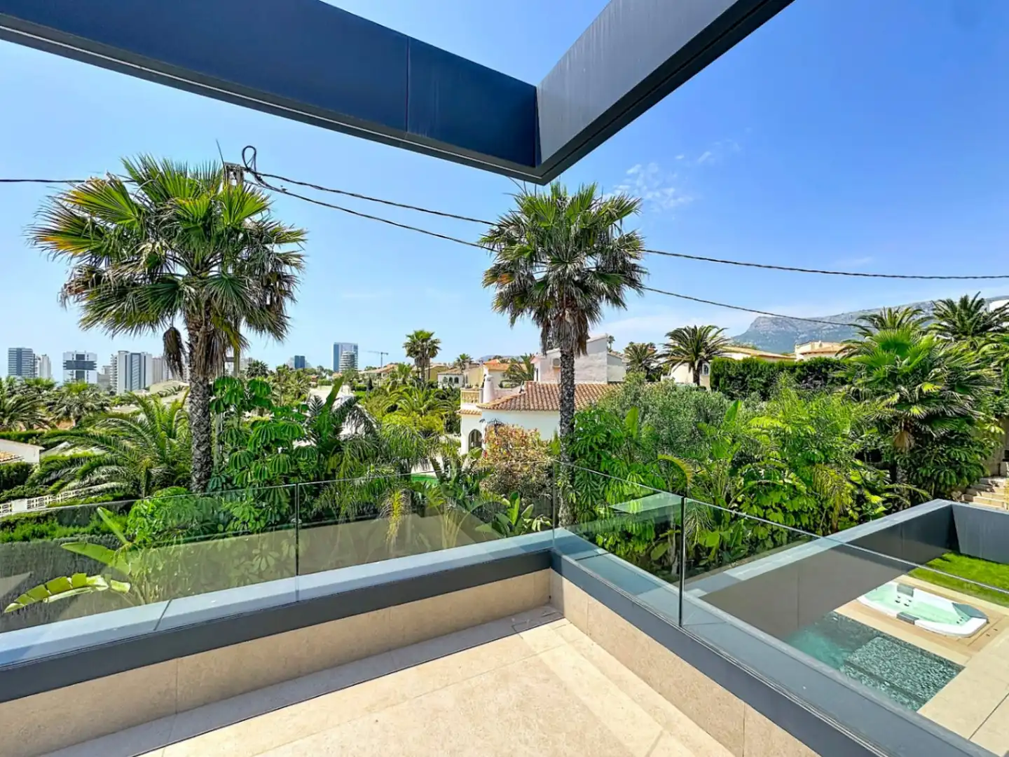 Chalet con terraza en venta en Marisol Park - Ortembach - Los Almendros, imagen 13