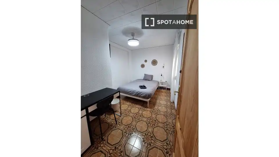 Habitación de Piso de alquiler en Alberic con Aire acondicionado, Calefacción y Amueblado