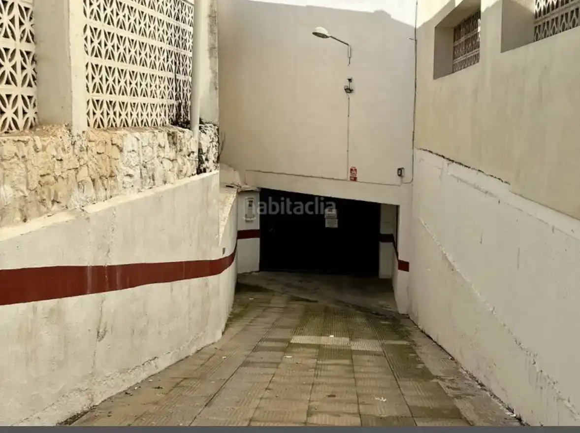 Vista exterior de Pis en venda en Aguilar de la Frontera amb Aire condicionat, Traster i Moblat