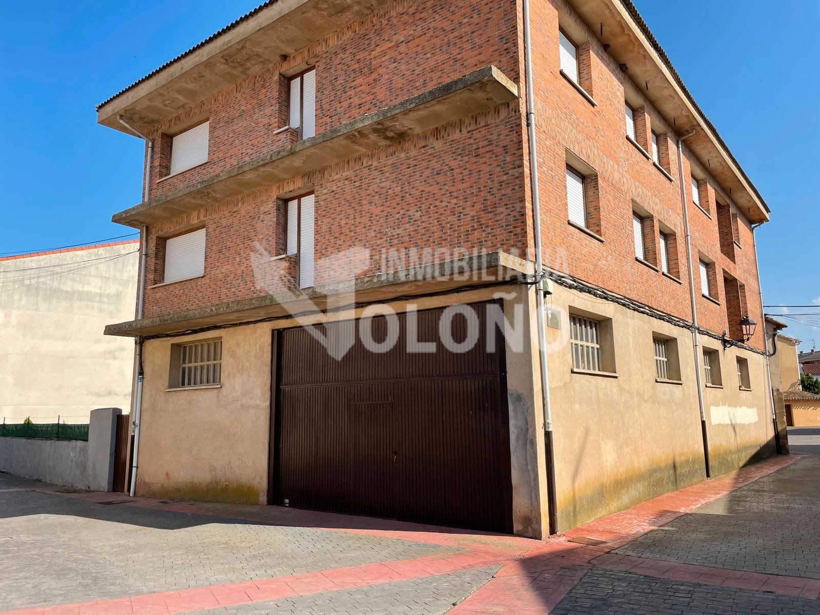 Parking of Building for sale in Cihuri